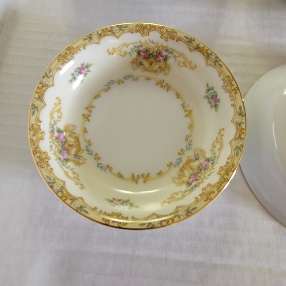 4 Noritake China Japan ACACIA Small Fruit Desert Bowls Golden Floral Pink Roses - Picture 3 of 7